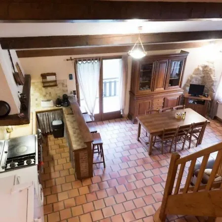 Holiday home House La Fontaine De Triol Echevis
